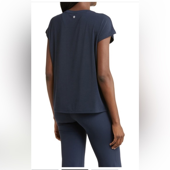 Zella Hana Studio T-Shirt - Picture 13 of 13